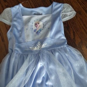 Frozen dress zise 8